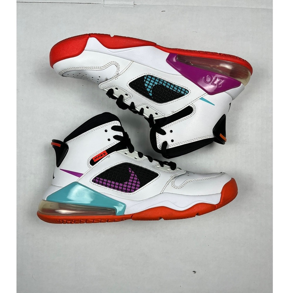 Jordan Sneakers Kids 6Y Mars 270 White Electric Green Hyper‎ Violet EUC